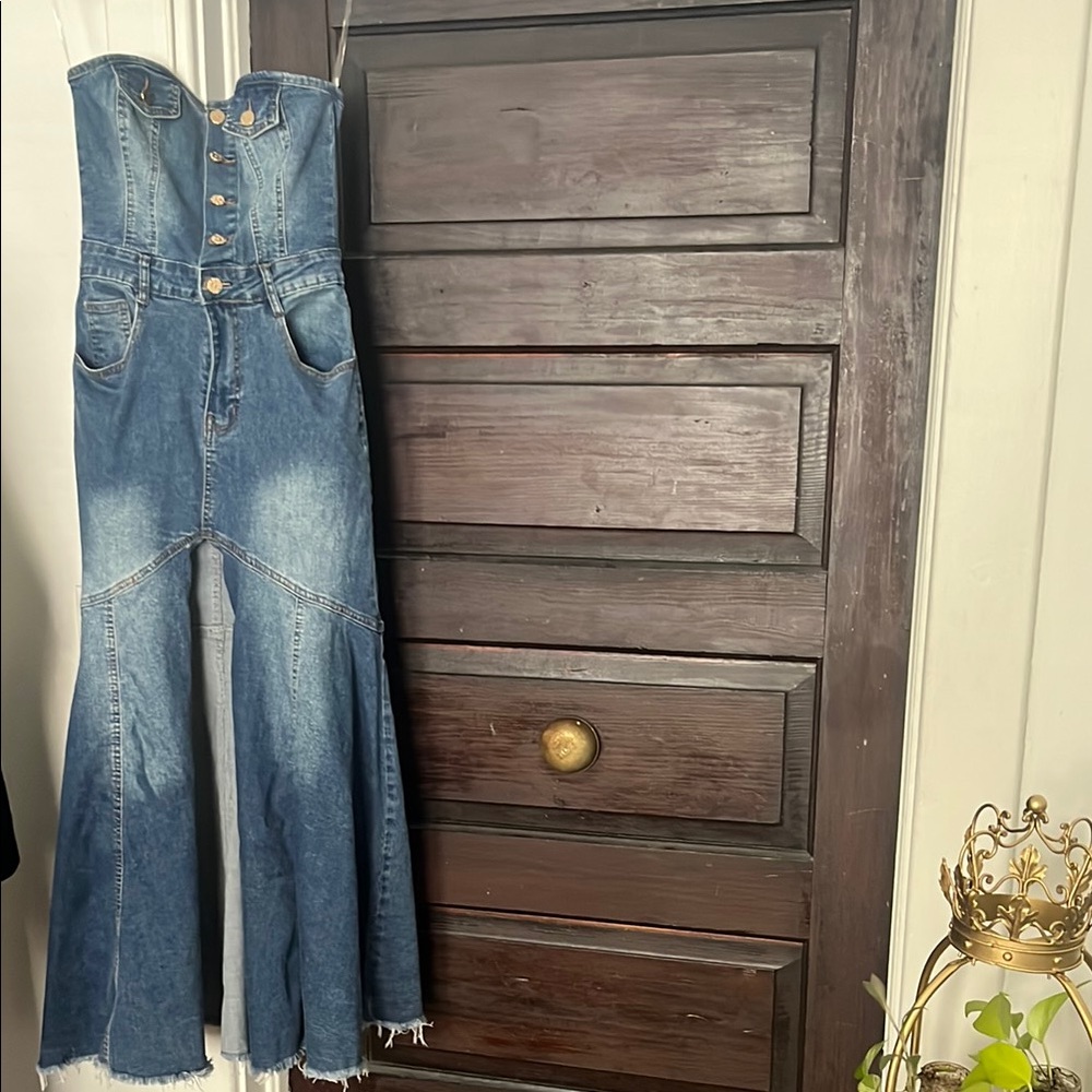 Chic Denim Strapless Maxi Dress